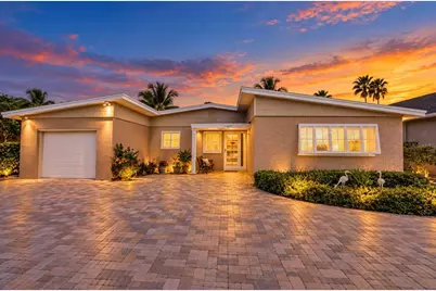 1983 W Vina Del Mar Boulevard, Saint Pete Beach, FL 33706 - Photo 1