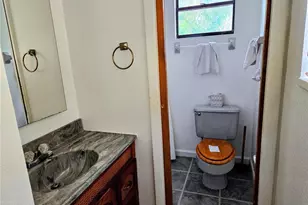8815 S Hickory Ln, Riverview, FL 33578 - Photo 5