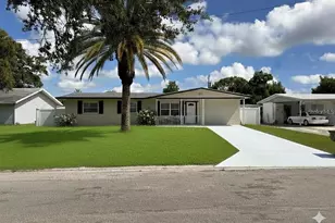 2310 25th Ave W, Bradenton, FL 34205 - Photo 1