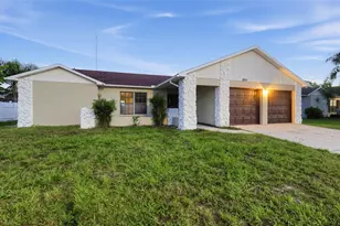 2831 Blossom Lake, Holiday, FL 34691 - Photo 3