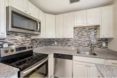 302 Canton Court #55, Sun City Center, FL 33573 - Photo 11