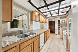 18810 Geraci Rd, Lutz, FL 33548 - Photo 9
