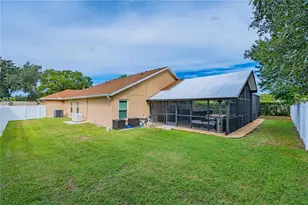 1001 Split Silk St, Valrico, FL 33594 - Photo 39