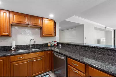 1400 Gulf Boulevard #104, Clearwater, FL 33767 - Photo 9