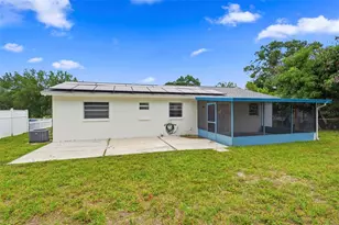 1719 Julian Ln Dr, Tampa, FL 33619 - Photo 17