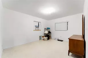 12312 N 27th St, Tampa, FL 33612 - Photo 17