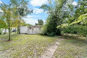 12312 N 27th St, Tampa, FL 33612 - Photo 27