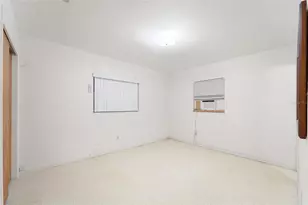 12312 N 27th St, Tampa, FL 33612 - Photo 13
