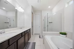 19271 Mossy Pine Dr, Tampa, FL 33647 - Photo 11