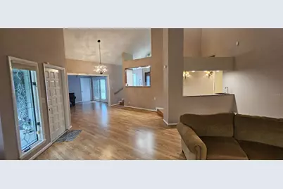 10495 Longwood Drive, Largo, FL 33777 - Photo 11