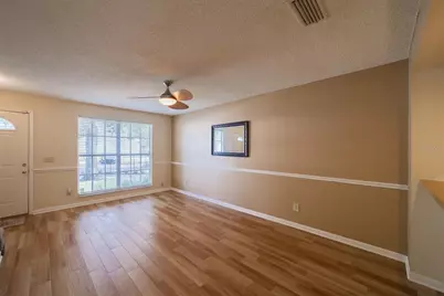 13810 Fletchers Mill Drive, Tampa, FL 33613 - Photo 9
