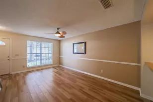 13810 Fletchers Mill Dr, Tampa, FL 33613 - Photo 9