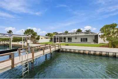 2440 S Shore Drive SE, Saint Petersburg, FL 33705 - Photo 61