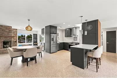 2440 S Shore Drive SE, Saint Petersburg, FL 33705 - Photo 5