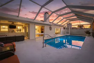 2440 S Shore Dr SE, Saint Petersburg, FL 33705 - Photo 37