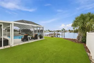 2440 S Shore Dr SE, Saint Petersburg, FL 33705 - Photo 49