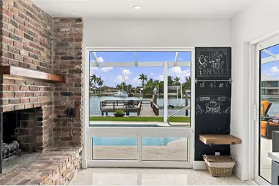 2440 S Shore Drive SE, Saint Petersburg, FL 33705 - Photo 19