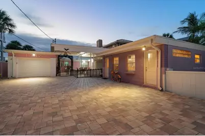 1512 Gulf Boulevard, Indian Rocks Beach, FL 33785 - Photo 13