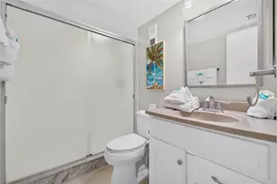 7434 Bayshore Dr, Treasure Island, FL 33706 - Photo 21