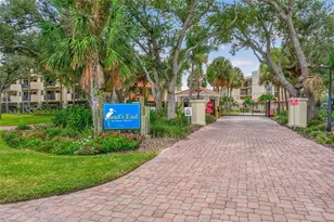7434 Bayshore Dr, Treasure Island, FL 33706 - Photo 3