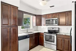 10473 Cirimoya Ln, Seminole, FL 33772 - Photo 11