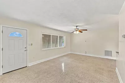 10473 Cirimoya Lane, Seminole, FL 33772 - Photo 5