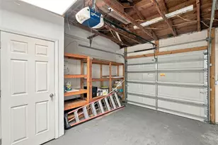 10473 Cirimoya Ln, Seminole, FL 33772 - Photo 33
