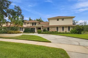 14601 Anchoret Rd, Tampa, FL 33618 - Photo 1