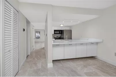 3610 42nd Street S #C, Saint Petersburg, FL 33711 - Photo 11