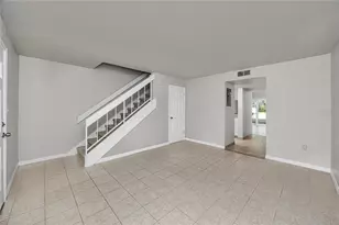 3775 40th Ln S, Saint Petersburg, FL 33711 - Photo 5