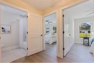 111 58th Avenue S, Saint Petersburg, FL 33705 - Photo 25