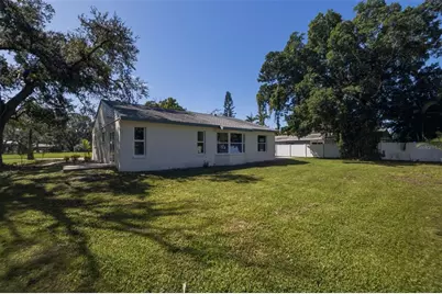 111 58th Avenue S, Saint Petersburg, FL 33705 - Photo 33