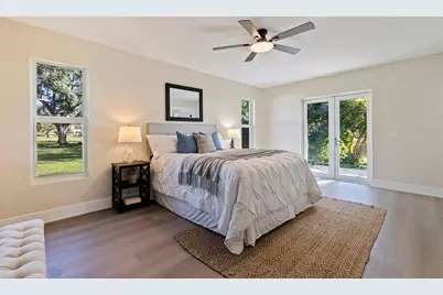 111 58th Avenue S, Saint Petersburg, FL 33705 - Photo 21