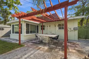 9010 1st St N, Saint Petersburg, FL 33702 - Photo 51
