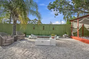 9010 1st St N, Saint Petersburg, FL 33702 - Photo 47