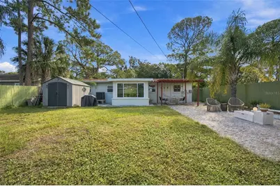 9010 1st Street N, Saint Petersburg, FL 33702 - Photo 43