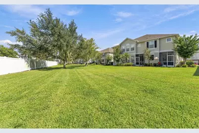 2333 Tanbark Ridge Place, Plant City, FL 33563 - Photo 35