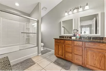 2333 Tanbark Ridge Place, Plant City, FL 33563 - Photo 19