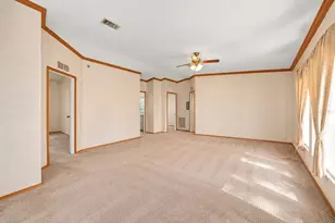 804 Riverview Ln, Tarpon Springs, FL 34689 - Photo 9