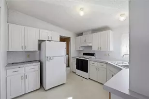 34900 Happiness Way, Zephyrhills, FL 33541 - Photo 5