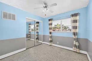 8428 Iris Ave, Seminole, FL 33777 - Photo 17