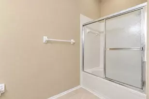 12314 Berkeley Square Dr, Tampa, FL 33626 - Photo 15