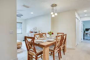 643 Southwest Boulevard N, Saint Petersburg, FL 33703 - Photo 17