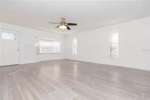 3943 Arkansas Ave NE, Saint Petersburg, FL 33703 - Photo 7