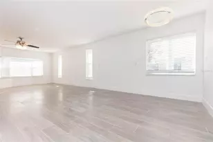 3943 Arkansas Ave NE, Saint Petersburg, FL 33703 - Photo 9