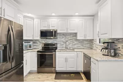 2712 Bentley Drive, Palm Harbor, FL 34684 - Photo 11