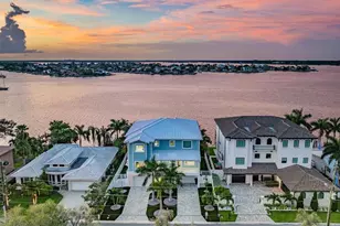 7 Paradise Ln, Treasure Island, FL 33706 - Photo 1