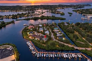 1161 Marina Dr, Tarpon Springs, FL 34689 - Photo 1