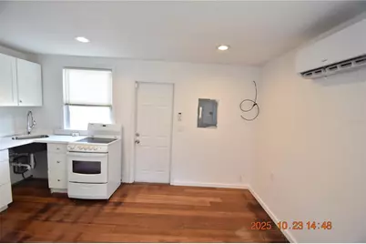 4520 Burlington Avenue N, Saint Petersburg, FL 33713 - Photo 9
