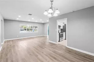 9931 110th St, Seminole, FL 33772 - Photo 11